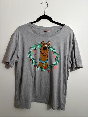 Scooby-Doo Graphic Tee - Gray Short Sleeve Shirt